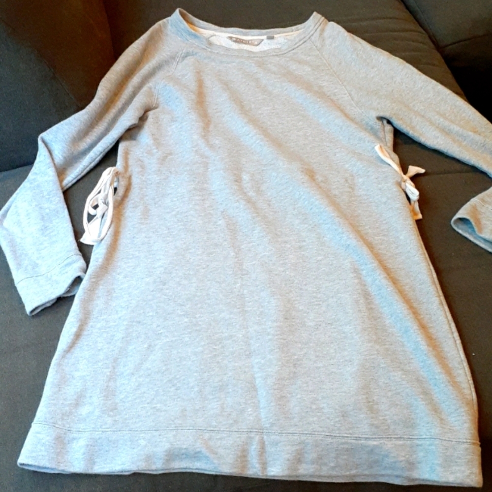 Sweatshirt dress